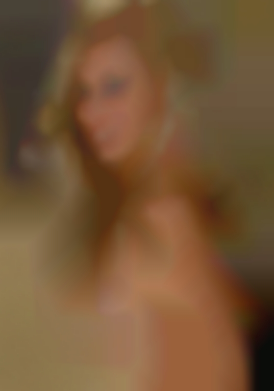 Why want being nude make yo horny?